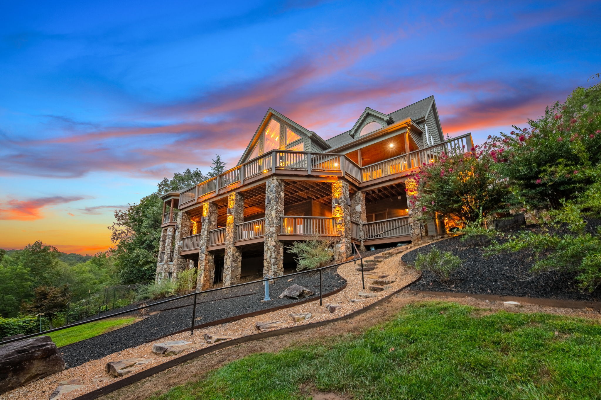 Young Harris, Georgia, 30582, United States, ,6 BathroomsBathrooms,Residential,Active,1703261