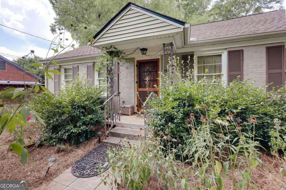 553 N CHASE ST, ATHENS, GA 30606, photo 1 of 51