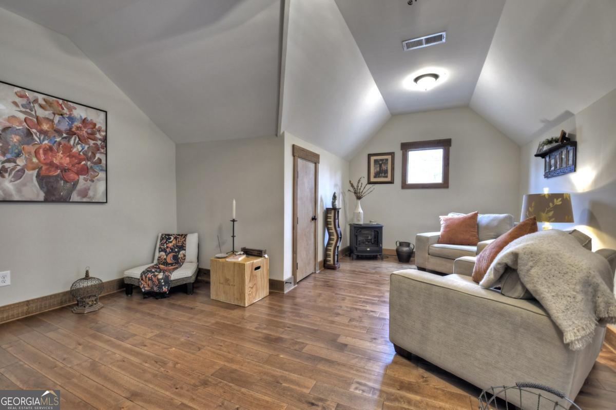 Ellijay, Georgia, 30540, United States, 5 Bedrooms Bedrooms, ,4 BathroomsBathrooms,Residential,Active,1954017