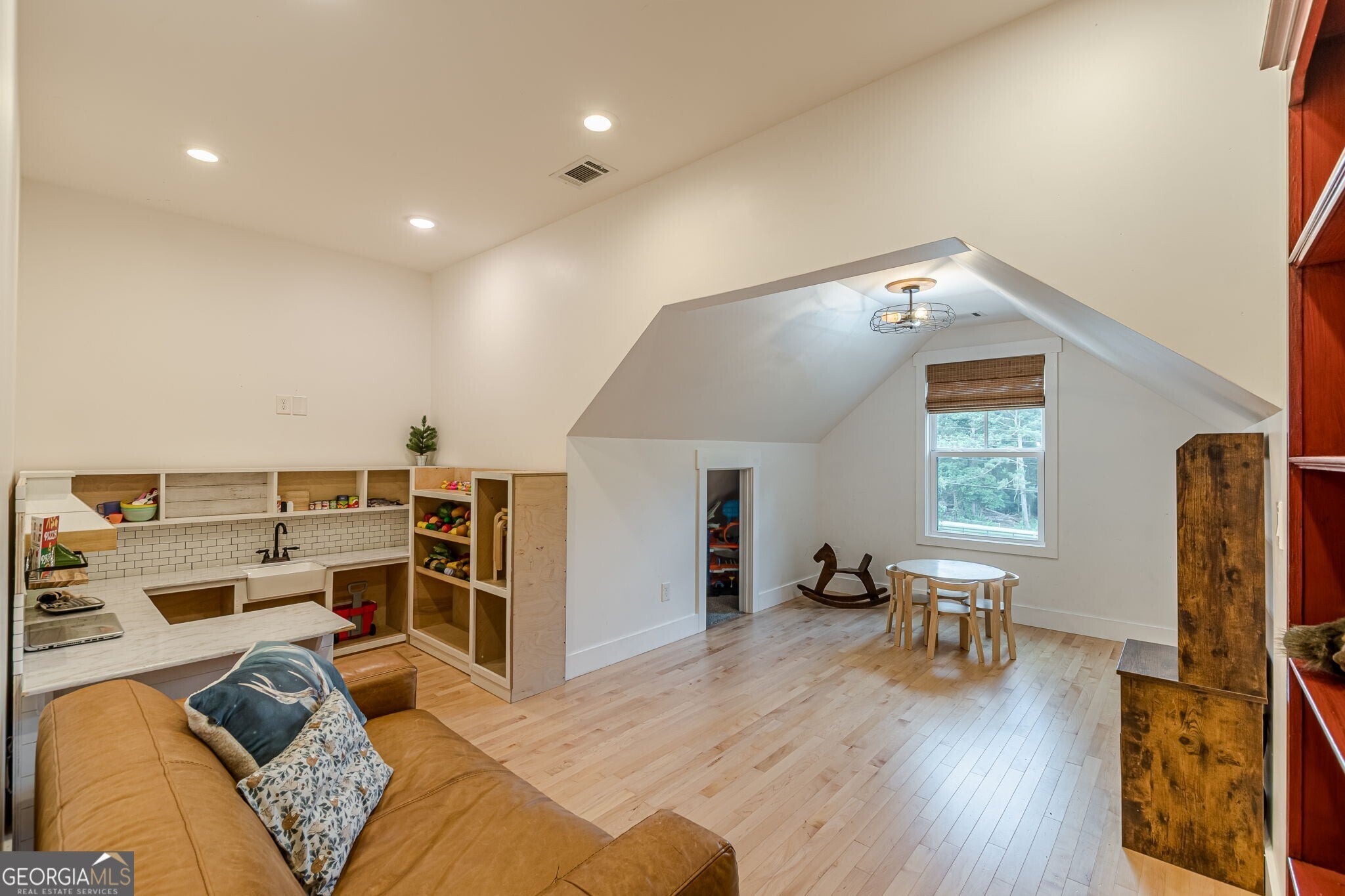 Douglasville, Georgia, 30134, United States, 4 Bedrooms Bedrooms, ,3 BathroomsBathrooms,Residential,Active,1888992