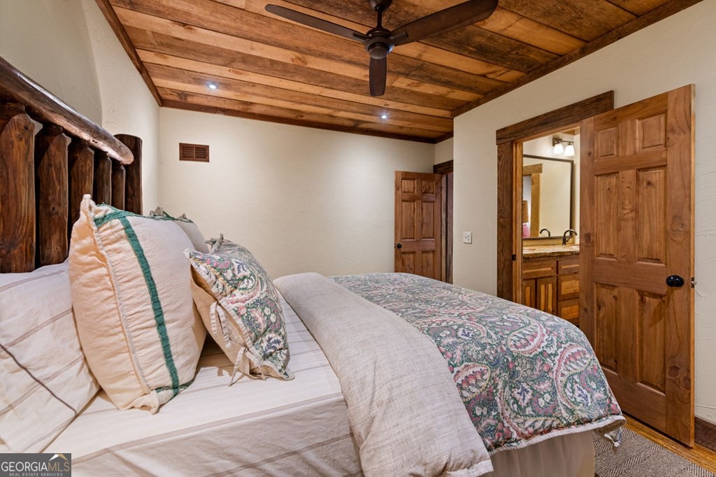 Cherry Log, Georgia, 30522, United States, 5 Bedrooms Bedrooms, ,5 BathroomsBathrooms,Residential,Active,2045694