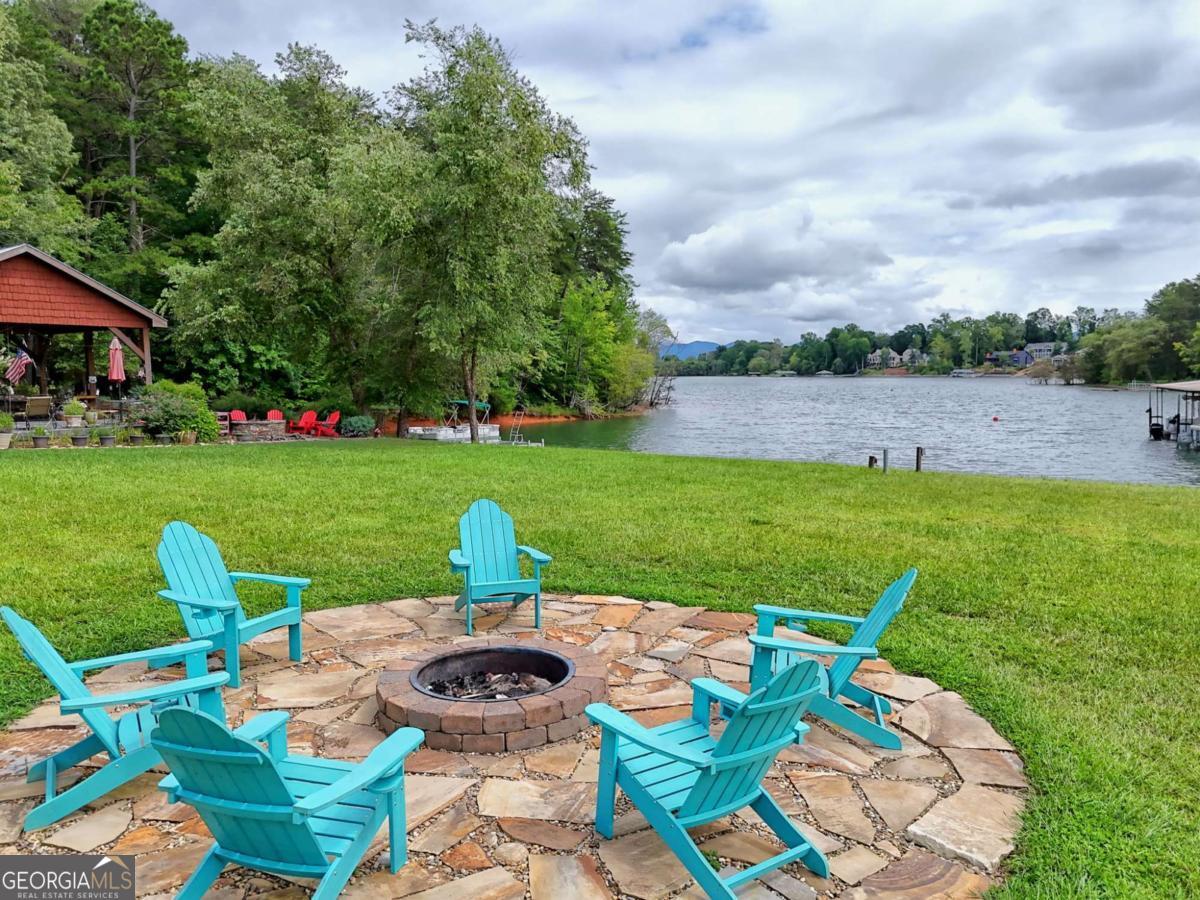 Hiawassee, Georgia, 30546, United States, 2 Bedrooms Bedrooms, ,3 BathroomsBathrooms,Residential,Active,1914779