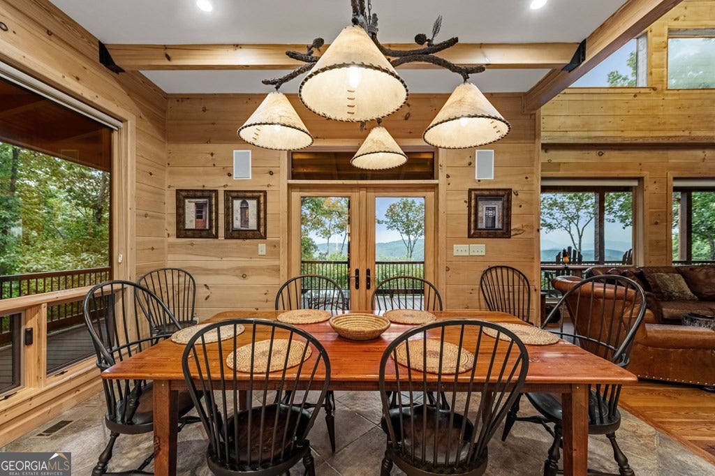 Morganton, Georgia, 30560, United States, 4 Bedrooms Bedrooms, ,5 BathroomsBathrooms,Residential,Active,1953363