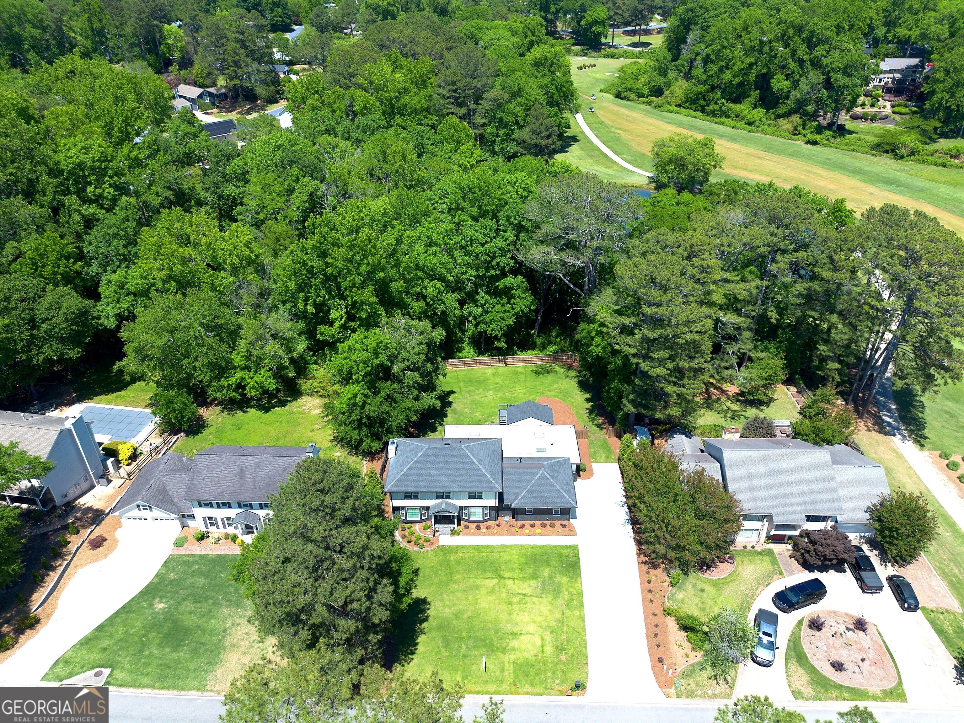 Marietta, Georgia, 30068, United States, 6 Bedrooms Bedrooms, ,5 BathroomsBathrooms,Residential,Active,2044581