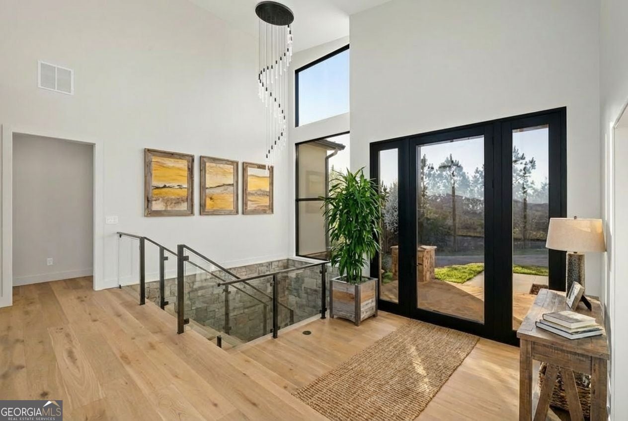 Blairsville, Georgia, 30512, United States, 4 Bedrooms Bedrooms, ,4 BathroomsBathrooms,Residential,Active,2044566