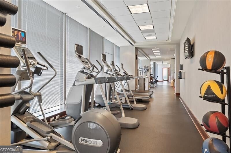 Atlanta, Georgia, 30326, United States, 2 Bedrooms Bedrooms, ,3 BathroomsBathrooms,Residential,Active,1945461