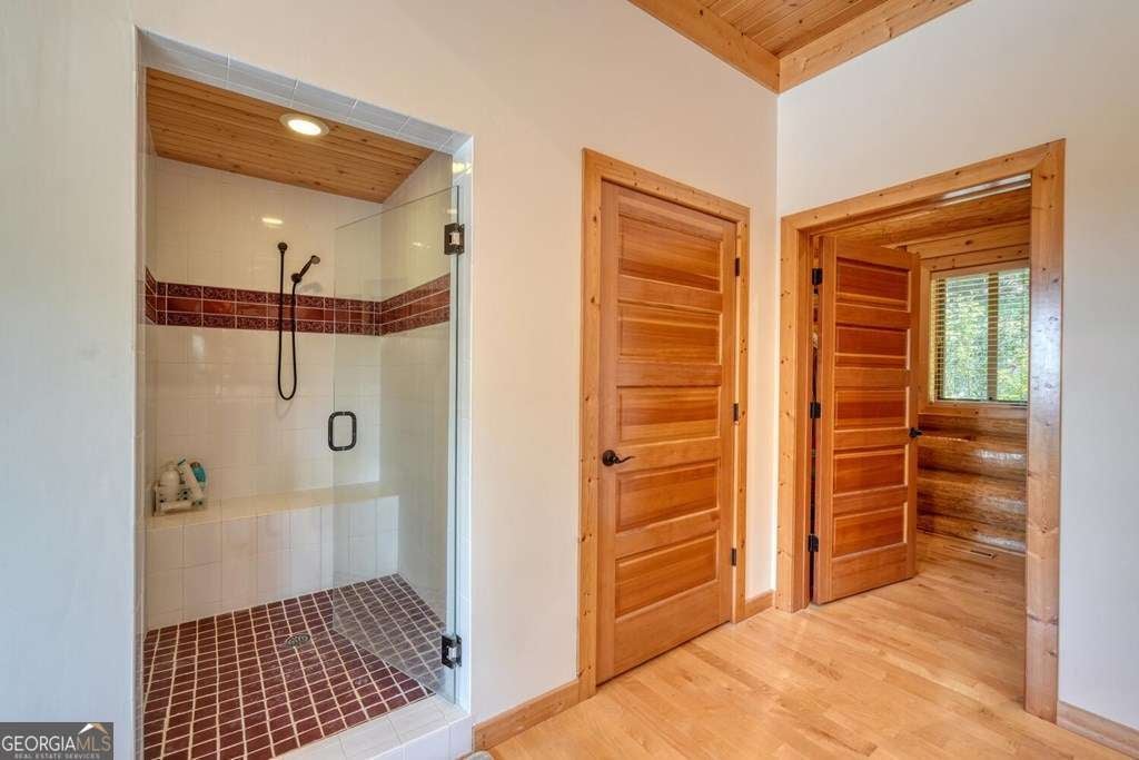 Blairsville, Georgia, 30512, United States, 4 Bedrooms Bedrooms, ,6 BathroomsBathrooms,Residential,Active,1936094