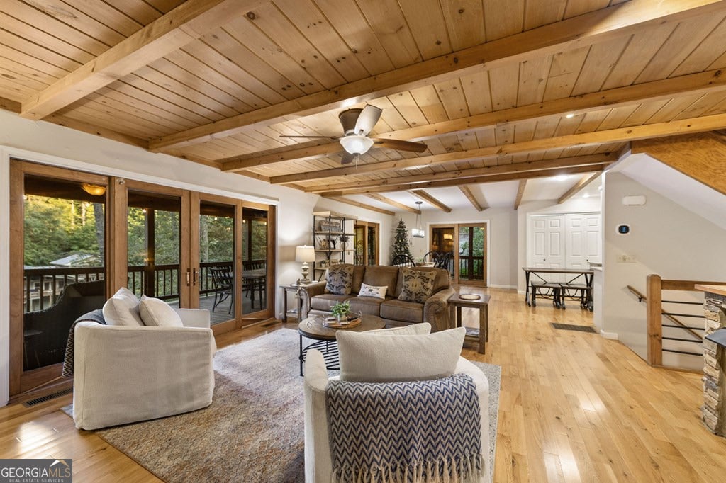 Blue Ridge, Georgia, 30513, United States, 4 Bedrooms Bedrooms, ,3 BathroomsBathrooms,Residential,Active,1945256