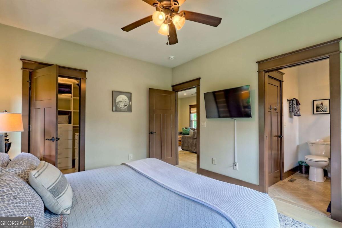 Hiawassee, Georgia, 30546, United States, 2 Bedrooms Bedrooms, ,3 BathroomsBathrooms,Residential,Active,1914779