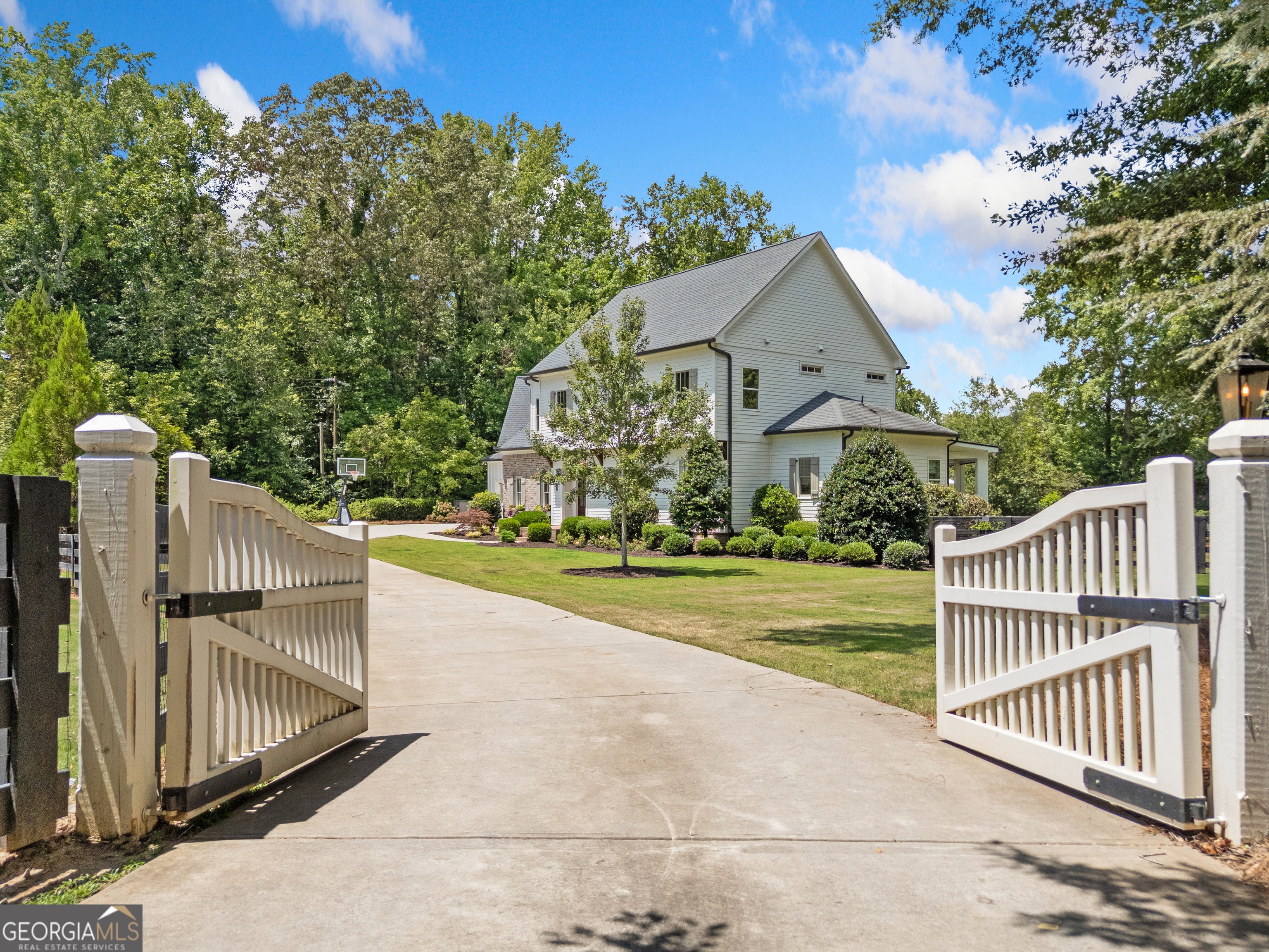 Milton, Georgia, 30004, United States, 5 Bedrooms Bedrooms, ,7 BathroomsBathrooms,Residential,Active,1894556