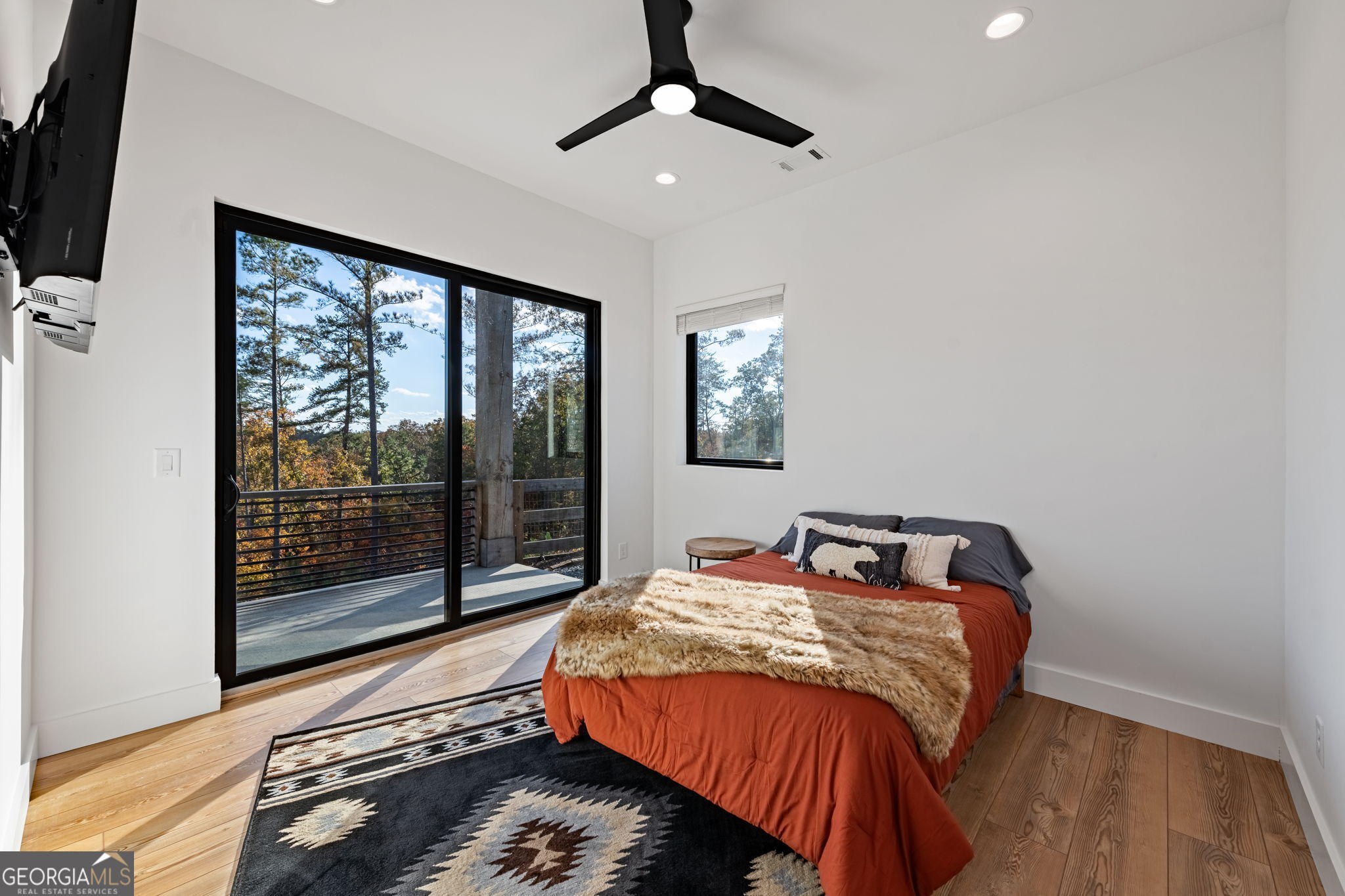 Ellijay, Georgia, 30540, United States, 4 Bedrooms Bedrooms, ,3 BathroomsBathrooms,Residential,Active,1986866