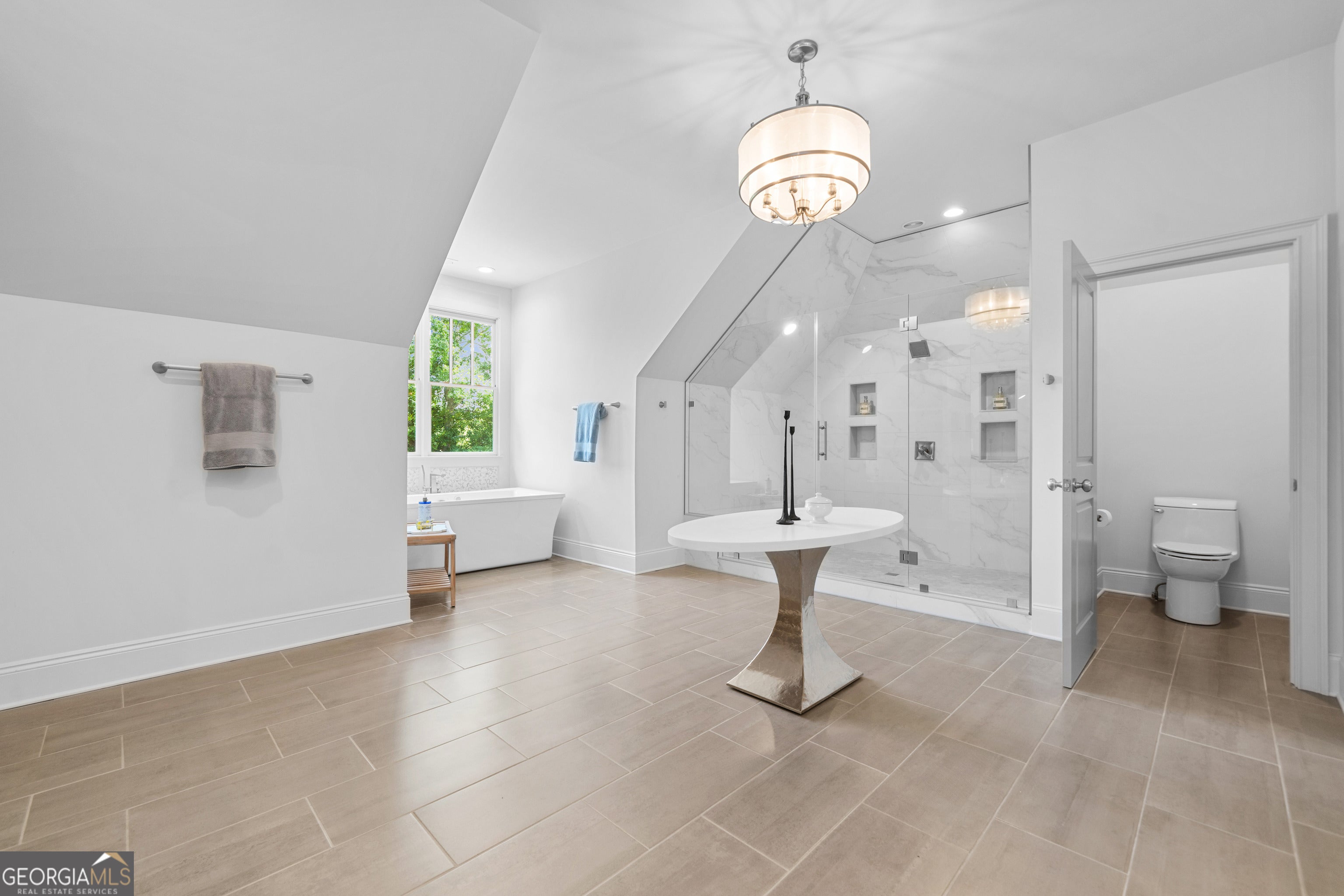 Milton, Georgia, 30004, United States, 5 Bedrooms Bedrooms, ,7 BathroomsBathrooms,Residential,Active,2011219