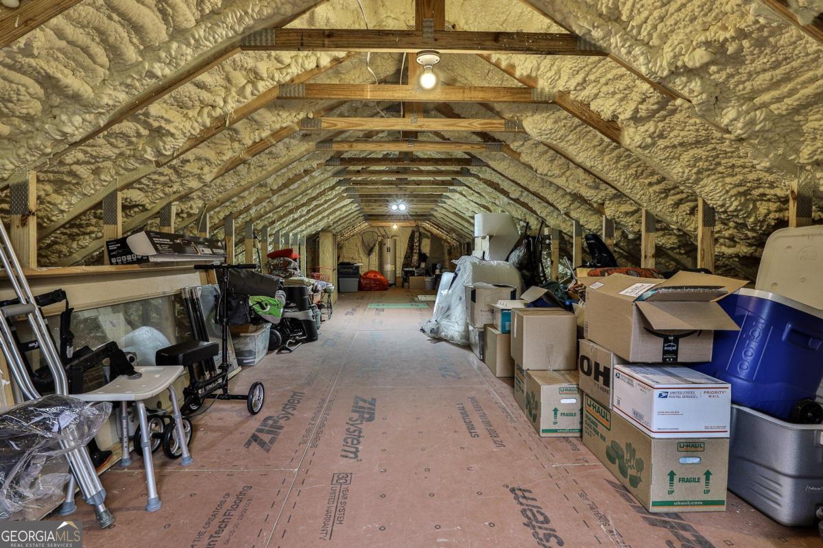 Talking Rock, Georgia, 30175, United States, 5 Bedrooms Bedrooms, ,5 BathroomsBathrooms,Residential,Active,1960178