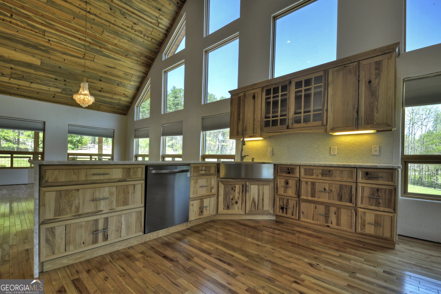 Morganton, Georgia, 30560, United States, 5 Bedrooms Bedrooms, ,3 BathroomsBathrooms,Residential,Active,1798022