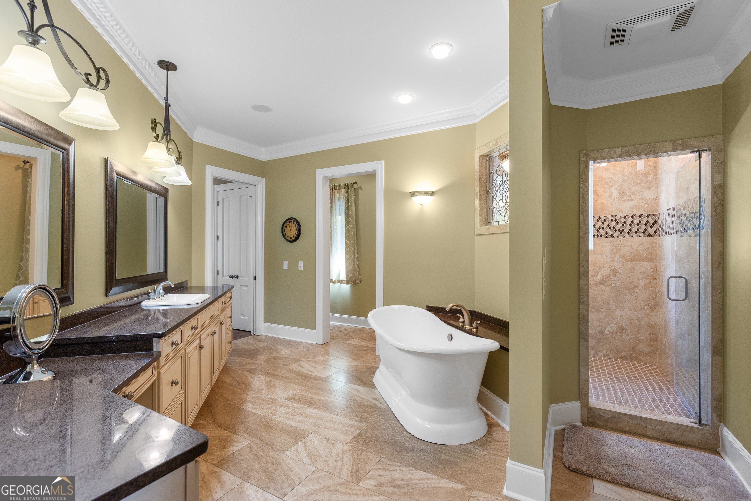 Flowery Branch, Georgia, 30542, United States, 4 Bedrooms Bedrooms, ,8 BathroomsBathrooms,Residential,Active,1929469