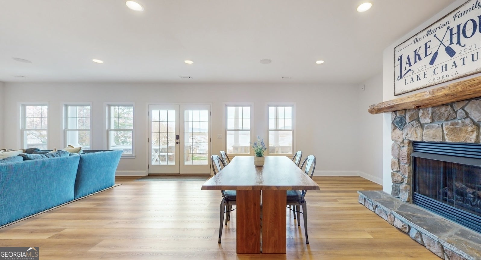 Hiawassee, Georgia, 30546, United States, 8 Bedrooms Bedrooms, ,6 BathroomsBathrooms,Residential,Active,1821963