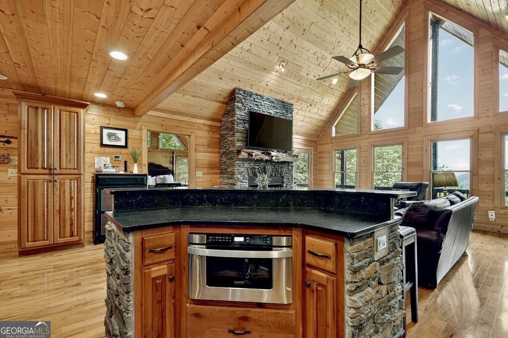 Blue Ridge, Georgia, 30513, United States, 4 Bedrooms Bedrooms, ,4 BathroomsBathrooms,Residential,Active,1877829