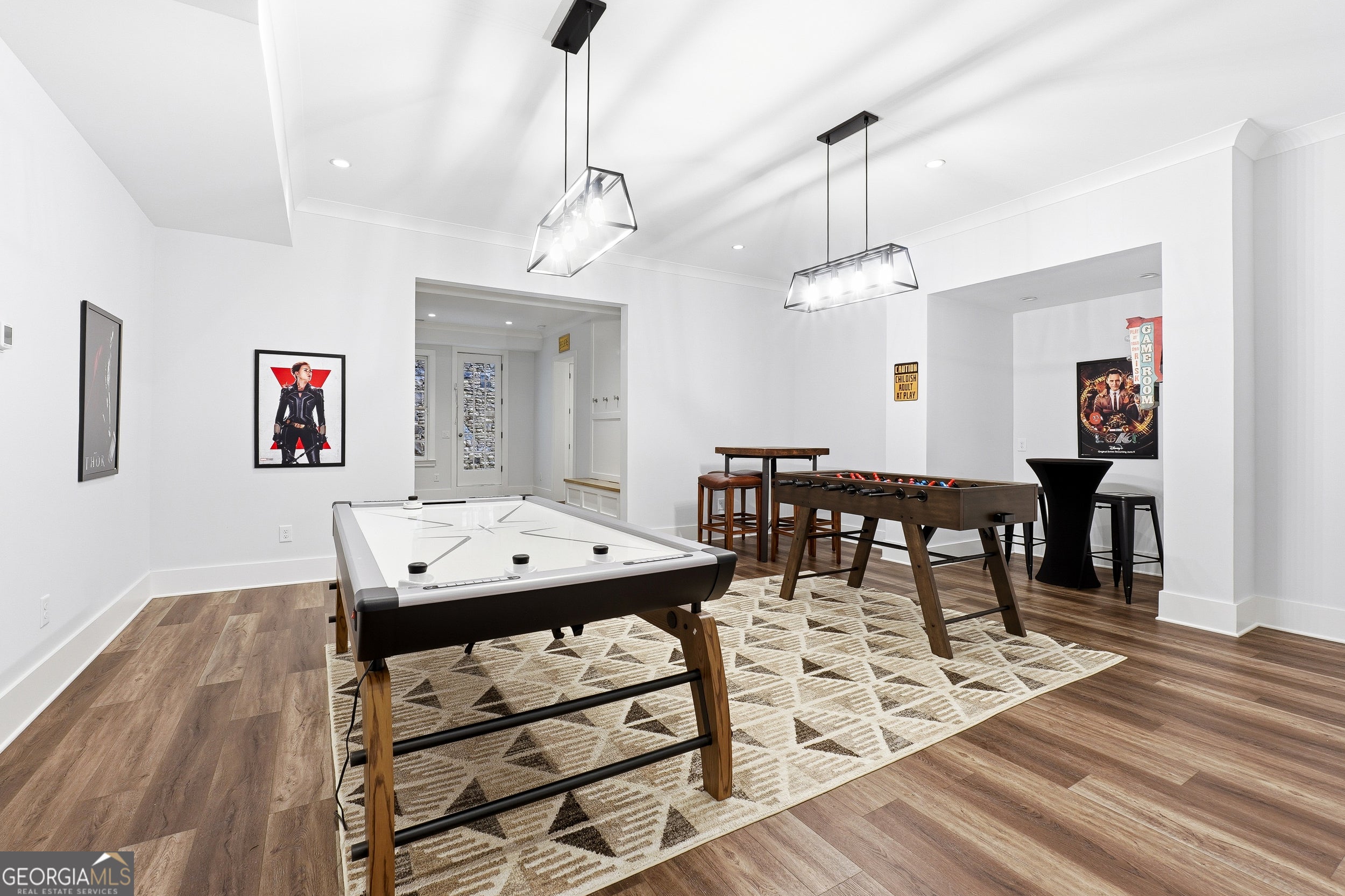 Kennesaw, Georgia, 30152, United States, 6 Bedrooms Bedrooms, ,8 BathroomsBathrooms,Residential,Active,2009375