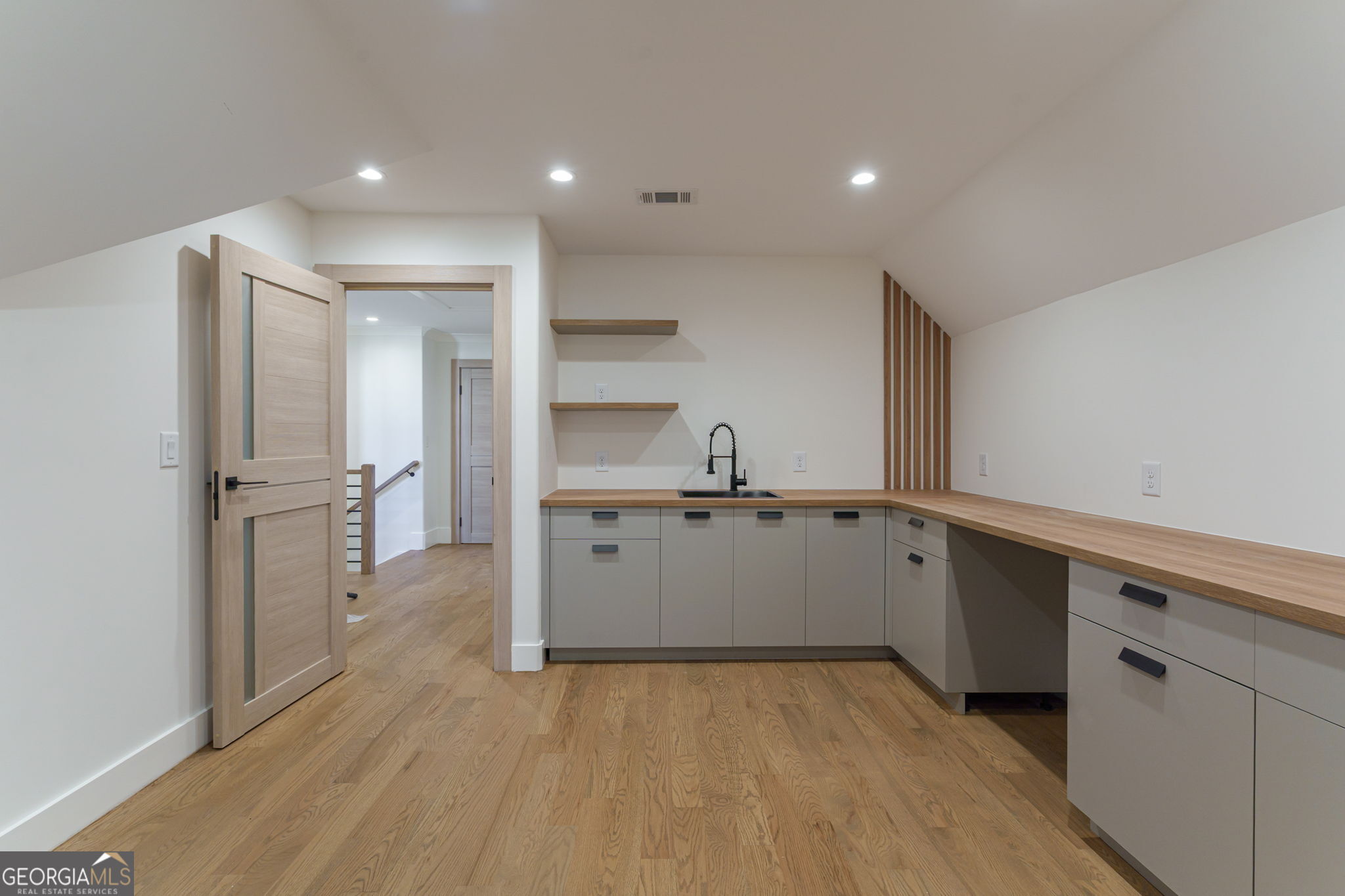 Cumming, Georgia, 30041, United States, 4 Bedrooms Bedrooms, ,4 BathroomsBathrooms,Residential,Active,1969675