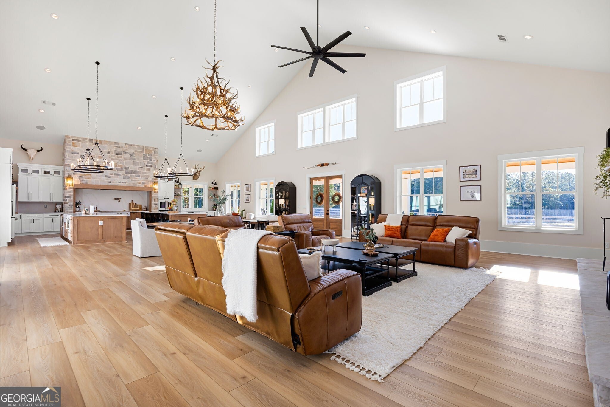 Rydal, Georgia, 30171, United States, 5 Bedrooms Bedrooms, ,5 BathroomsBathrooms,Residential,Active,1987251