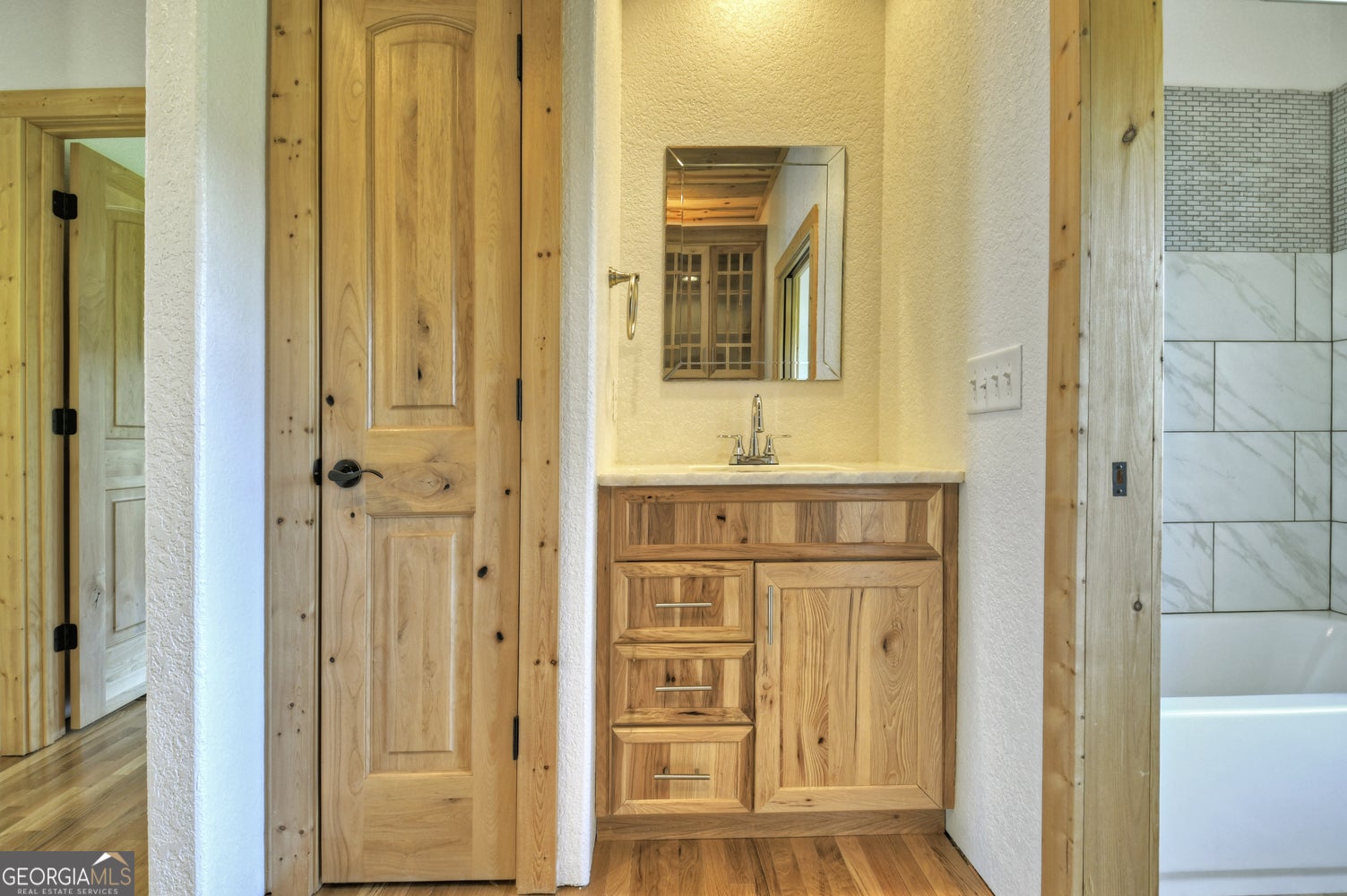Morganton, Georgia, 30560, United States, 5 Bedrooms Bedrooms, ,3 BathroomsBathrooms,Residential,Active,1798022