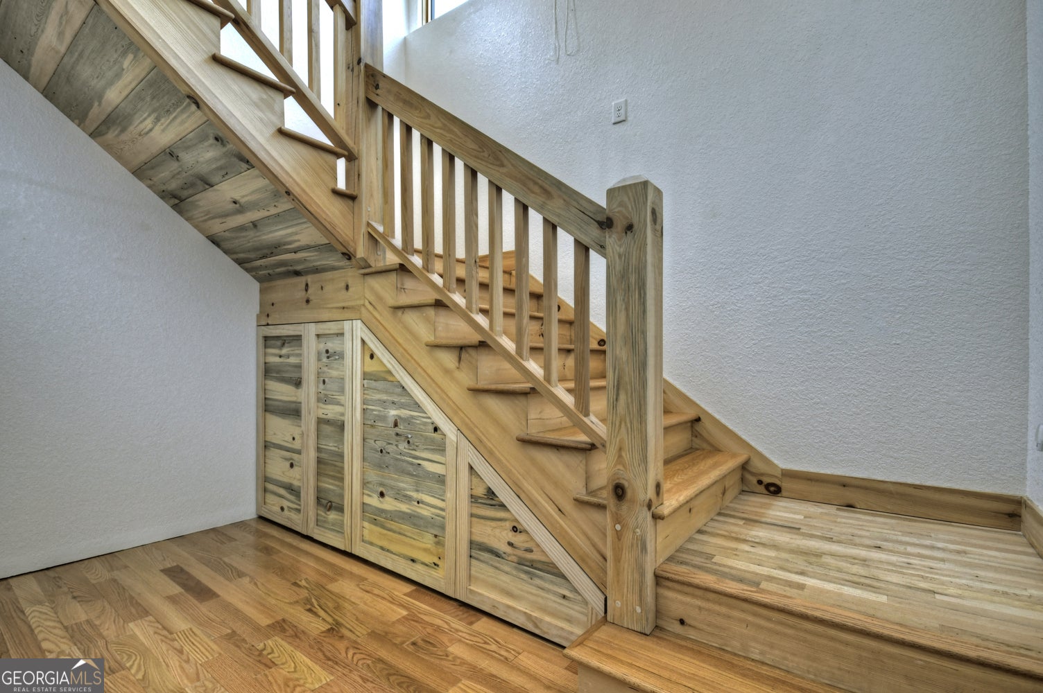 Morganton, Georgia, 30560, United States, 5 Bedrooms Bedrooms, ,3 BathroomsBathrooms,Residential,Active,1798022