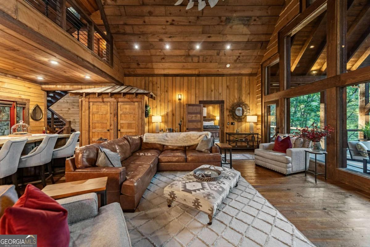 Blue Ridge, Georgia, 30513, United States, 3 Bedrooms Bedrooms, ,5 BathroomsBathrooms,Residential,Active,1973533