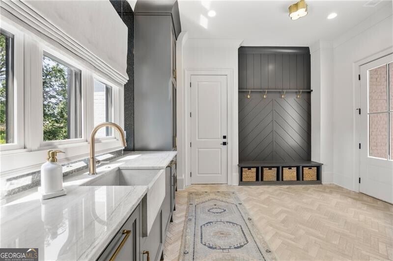Alpharetta, Georgia, 30004, United States, 6 Bedrooms Bedrooms, ,8 BathroomsBathrooms,Residential,Active,1929430