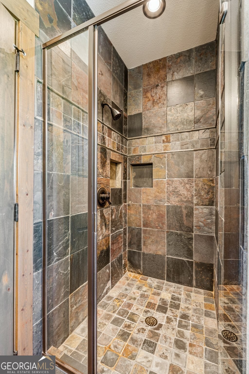 Ellijay, Georgia, 30536, United States, 3 Bedrooms Bedrooms, ,4 BathroomsBathrooms,Residential,Active,1929422