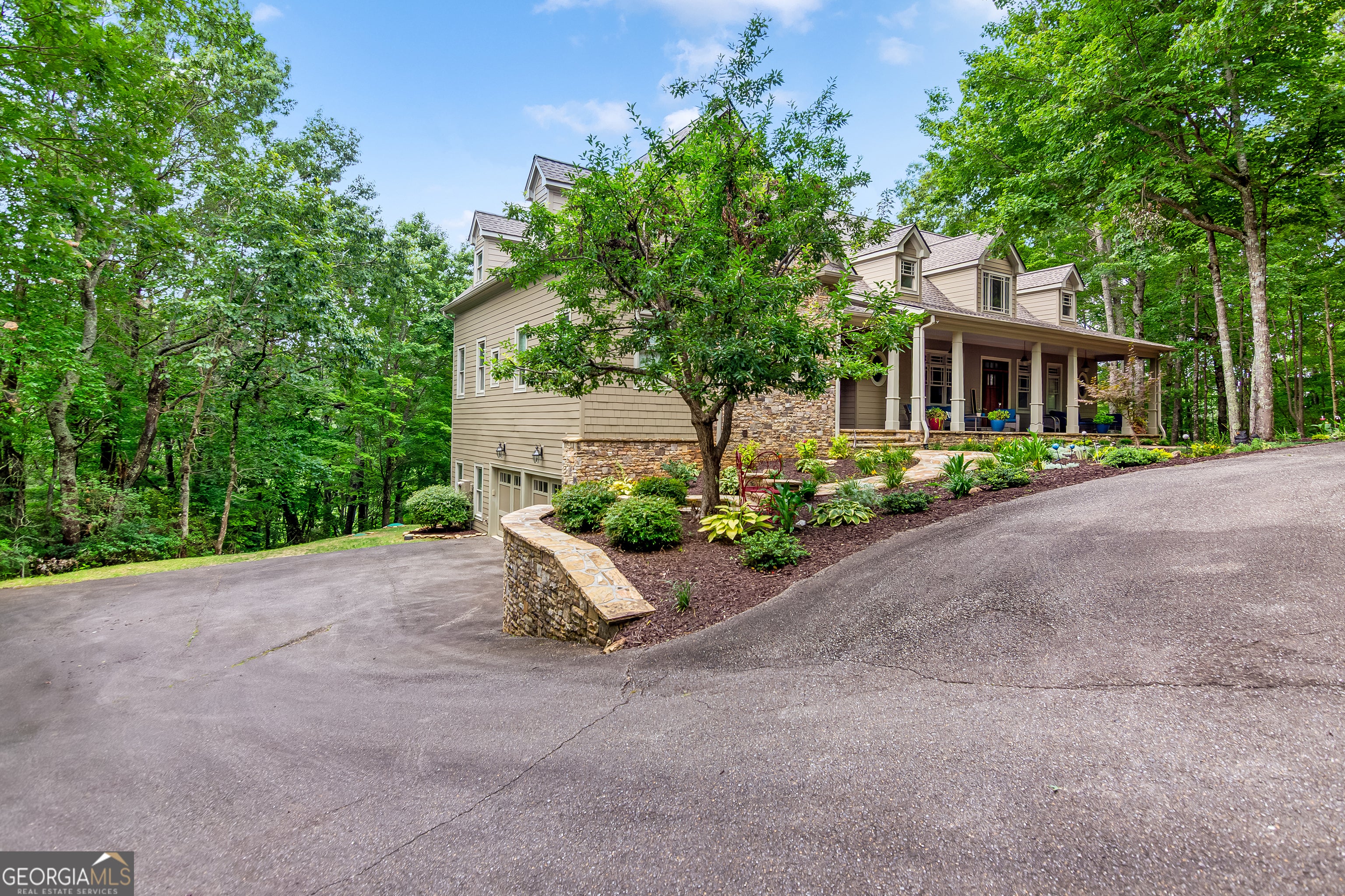 Ellijay, Georgia, 30536, United States, ,7 BathroomsBathrooms,Residential,Active,1790928