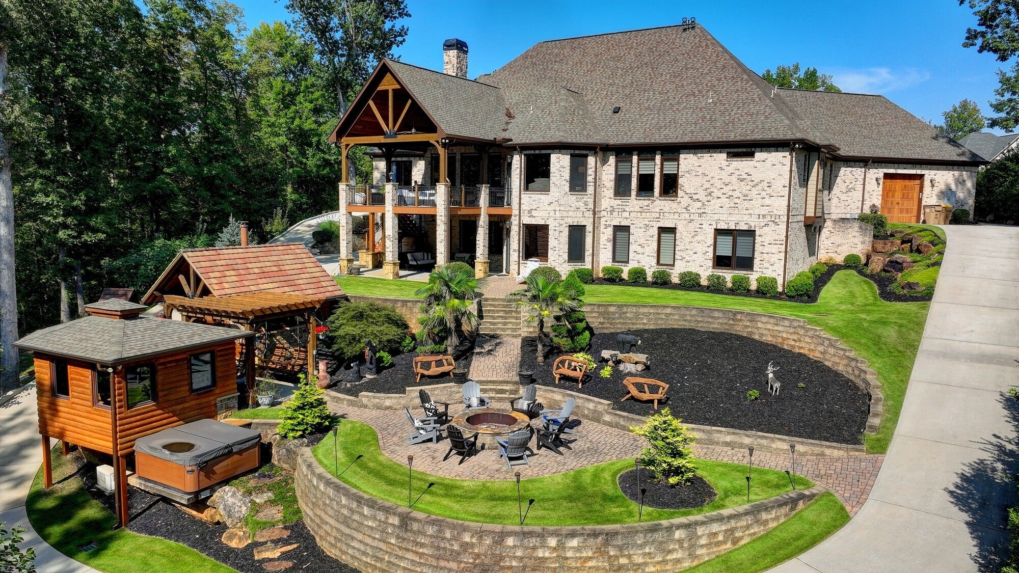 Hoschton, Georgia, 30548, United States, ,Residential,Pending,1702571