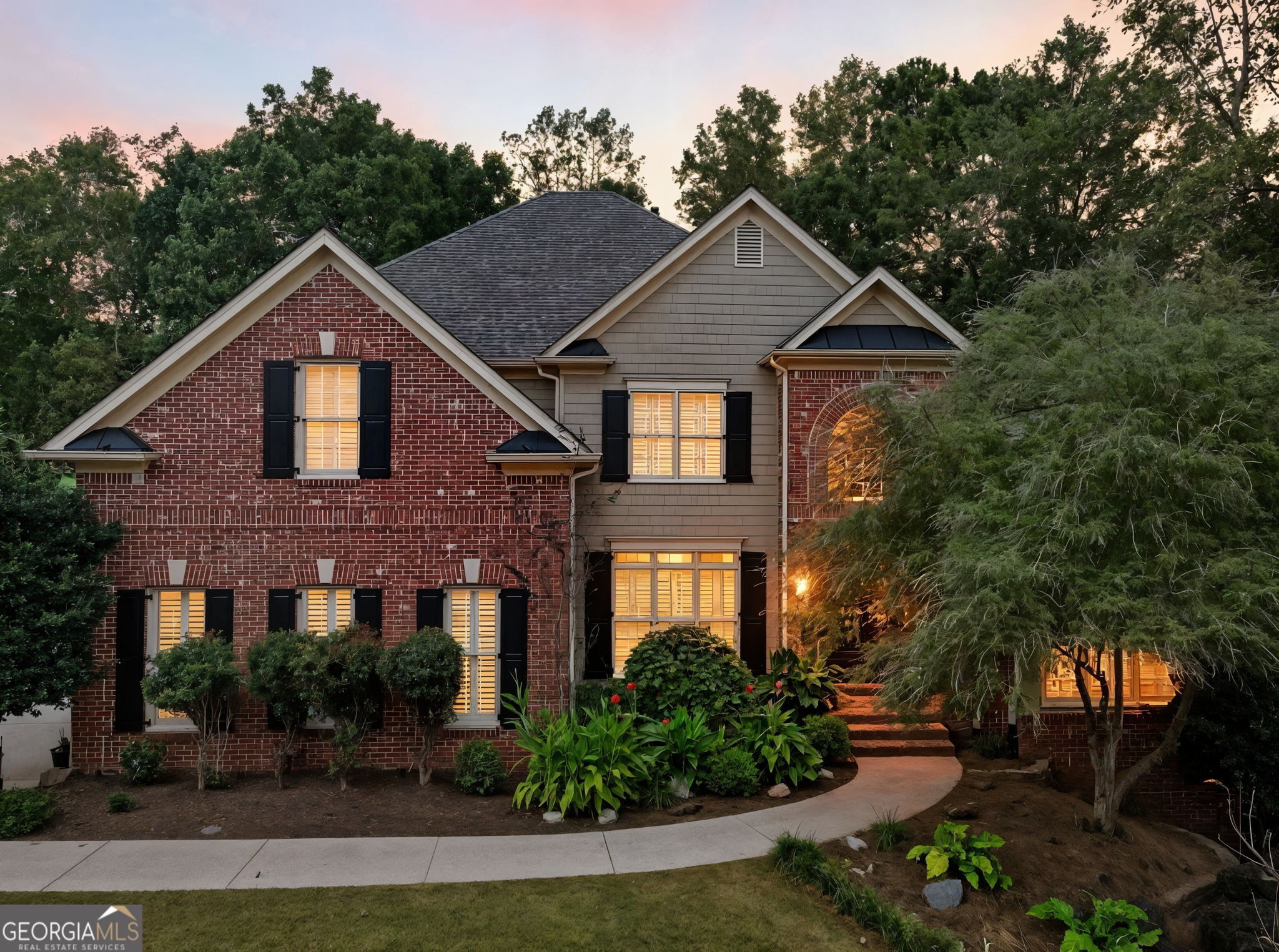 Canton, Georgia, 30114, United States, 6 Bedrooms Bedrooms, ,5 BathroomsBathrooms,Residential,Active,1972140