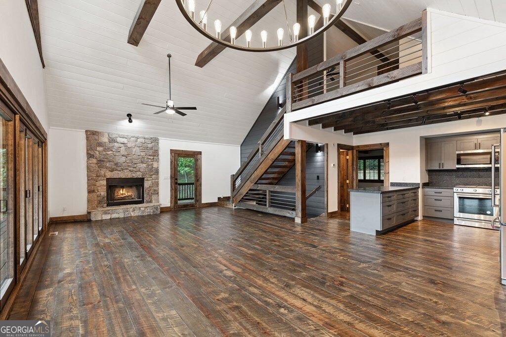 Blue Ridge, Georgia, 30513, United States, 3 Bedrooms Bedrooms, ,4 BathroomsBathrooms,Residential,Active,2008014