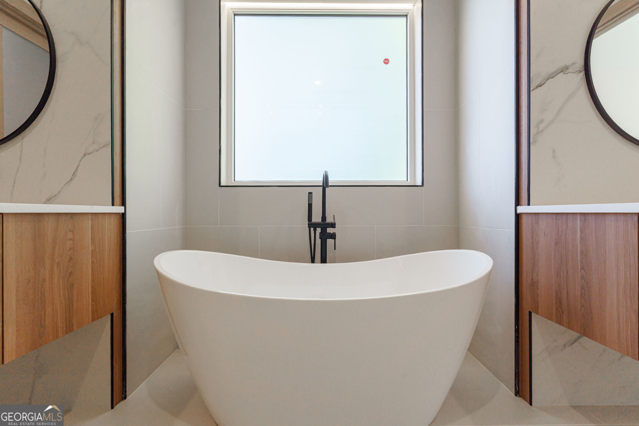 Cumming, Georgia, 30041, United States, 4 Bedrooms Bedrooms, ,4 BathroomsBathrooms,Residential,Active,1969675