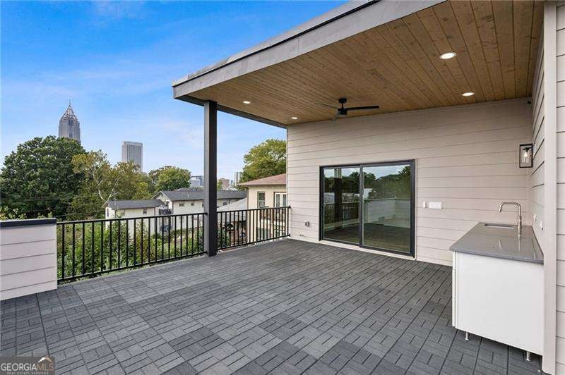 Atlanta, Georgia, 30308, United States, 4 Bedrooms Bedrooms, ,5 BathroomsBathrooms,Residential,Active,1985587