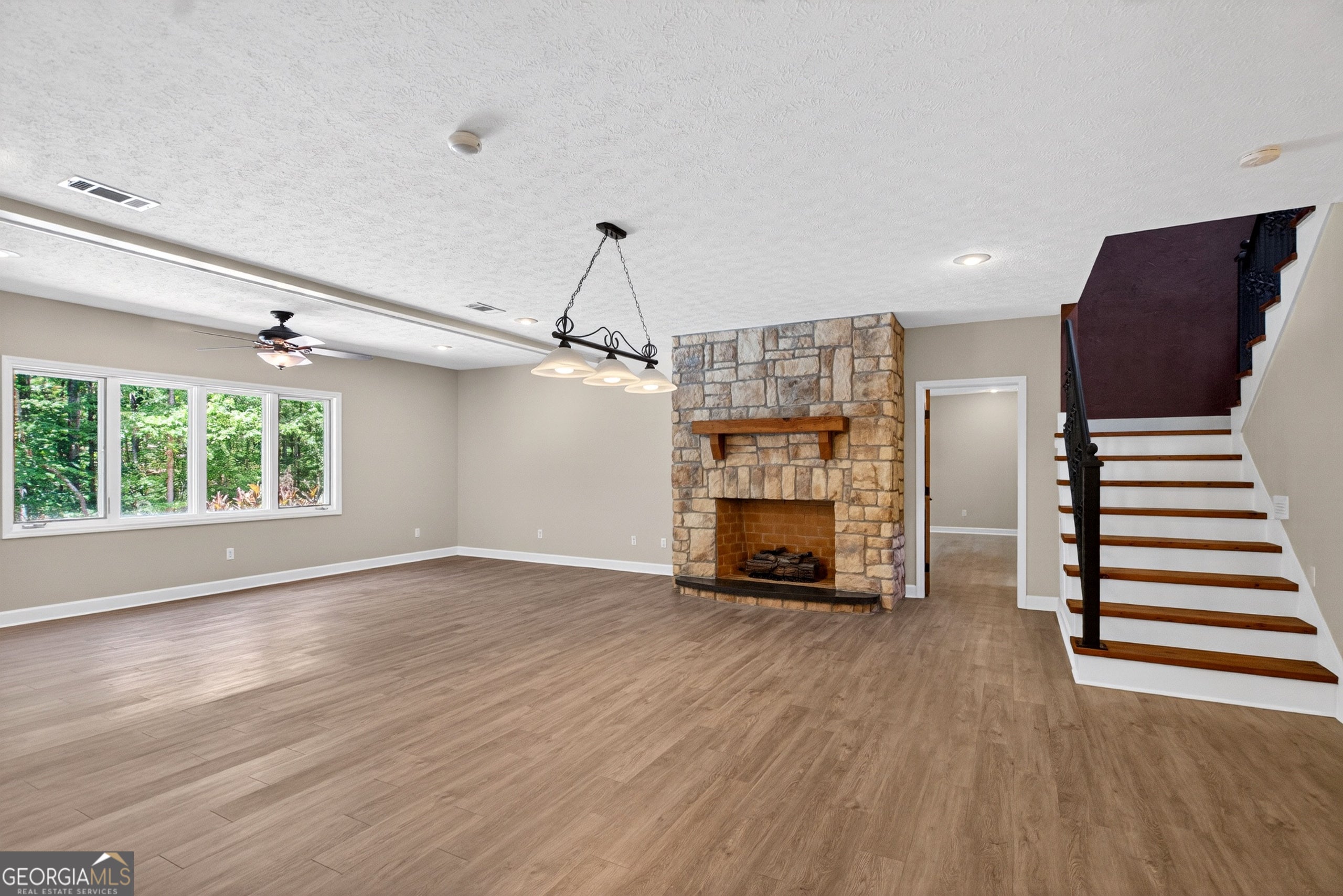 Cataula, Georgia, 31804, United States, 5 Bedrooms Bedrooms, ,5 BathroomsBathrooms,Residential,Active,2044194
