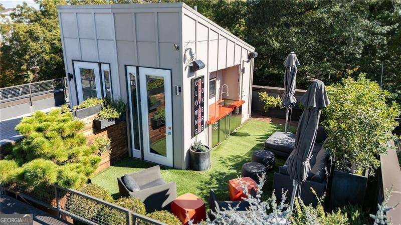 Atlanta, Georgia, 30309, United States, 3 Bedrooms Bedrooms, ,4 BathroomsBathrooms,Residential,Active,1987236