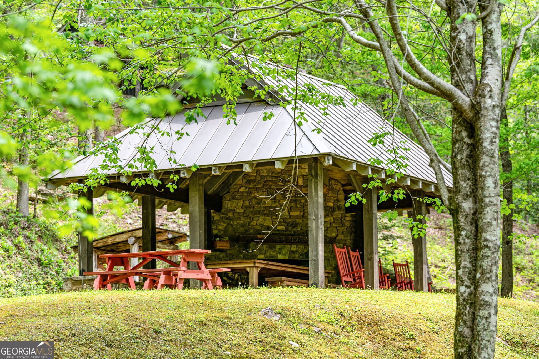 Ellijay, Georgia, 30536, United States, 3 Bedrooms Bedrooms, ,4 BathroomsBathrooms,Residential,Active,1968415