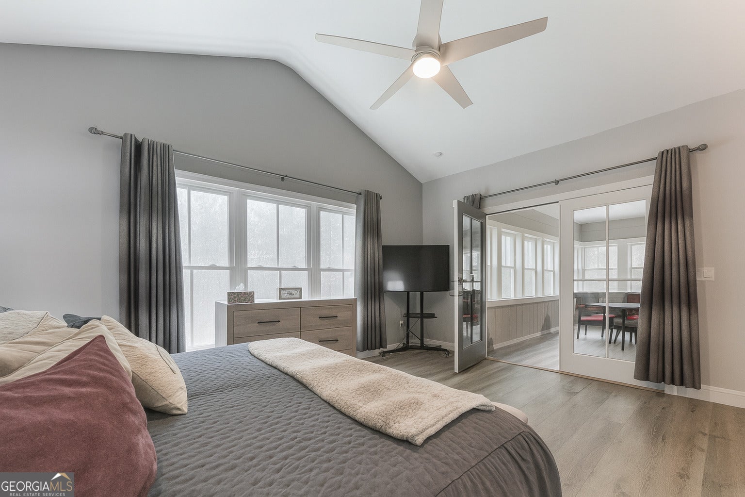 Ellijay, Georgia, 30540, United States, 4 Bedrooms Bedrooms, ,5 BathroomsBathrooms,Residential,Active,1913021