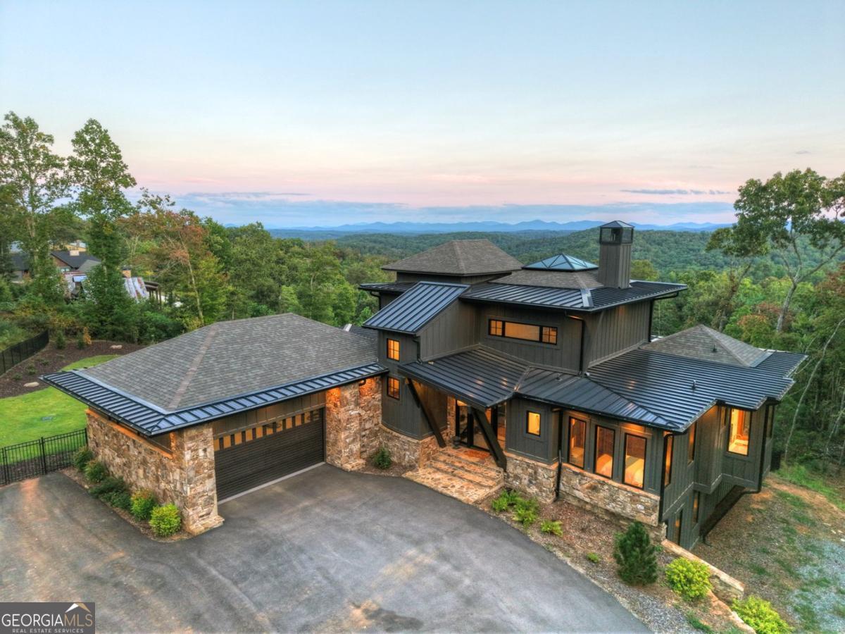 Blue Ridge, Georgia, 30513, United States, 5 Bedrooms Bedrooms, ,5 BathroomsBathrooms,Residential,Active,2003557