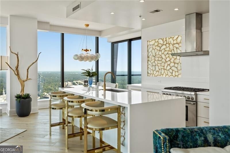 Atlanta, Georgia, 30326, United States, 2 Bedrooms Bedrooms, ,3 BathroomsBathrooms,Residential,Active,2014955