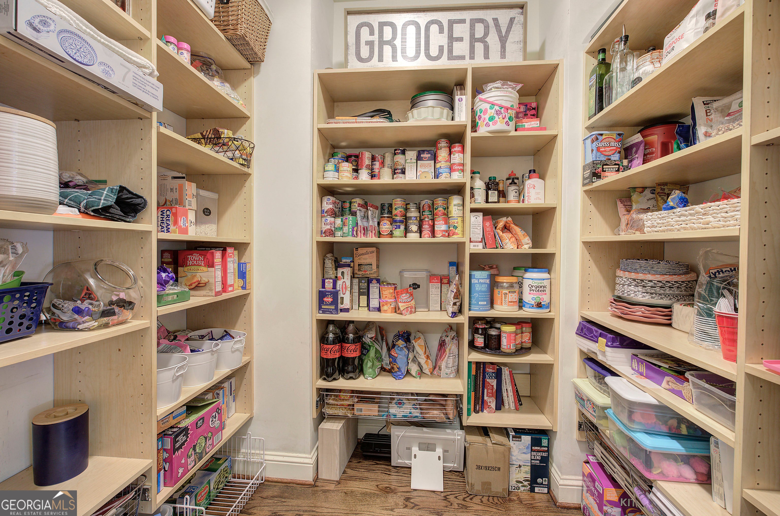 Canton, Georgia, 30114, United States, 6 Bedrooms Bedrooms, ,5 BathroomsBathrooms,Residential,Active,2009409