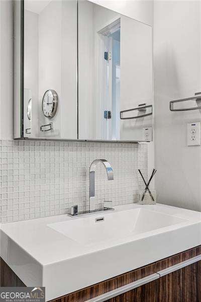 Atlanta, Georgia, 30309, United States, 3 Bedrooms Bedrooms, ,4 BathroomsBathrooms,Residential,Active,1987236