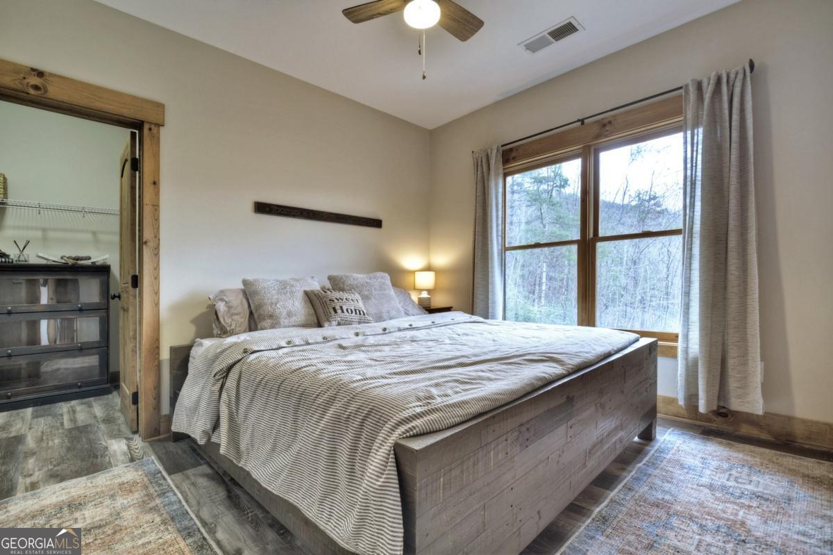 Ellijay, Georgia, 30540, United States, 5 Bedrooms Bedrooms, ,4 BathroomsBathrooms,Residential,Active,1954017