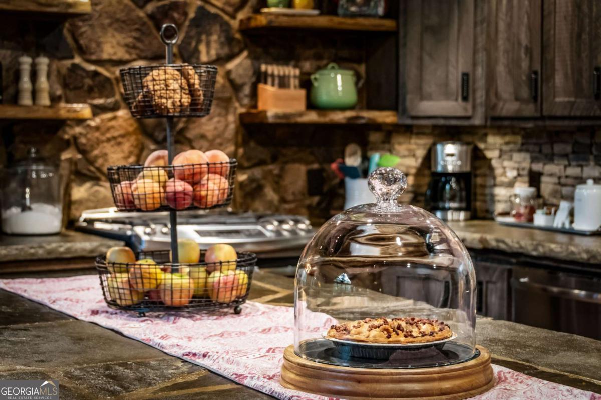 Blue Ridge, Georgia, 30513, United States, 3 Bedrooms Bedrooms, ,5 BathroomsBathrooms,Residential,Active,1973533