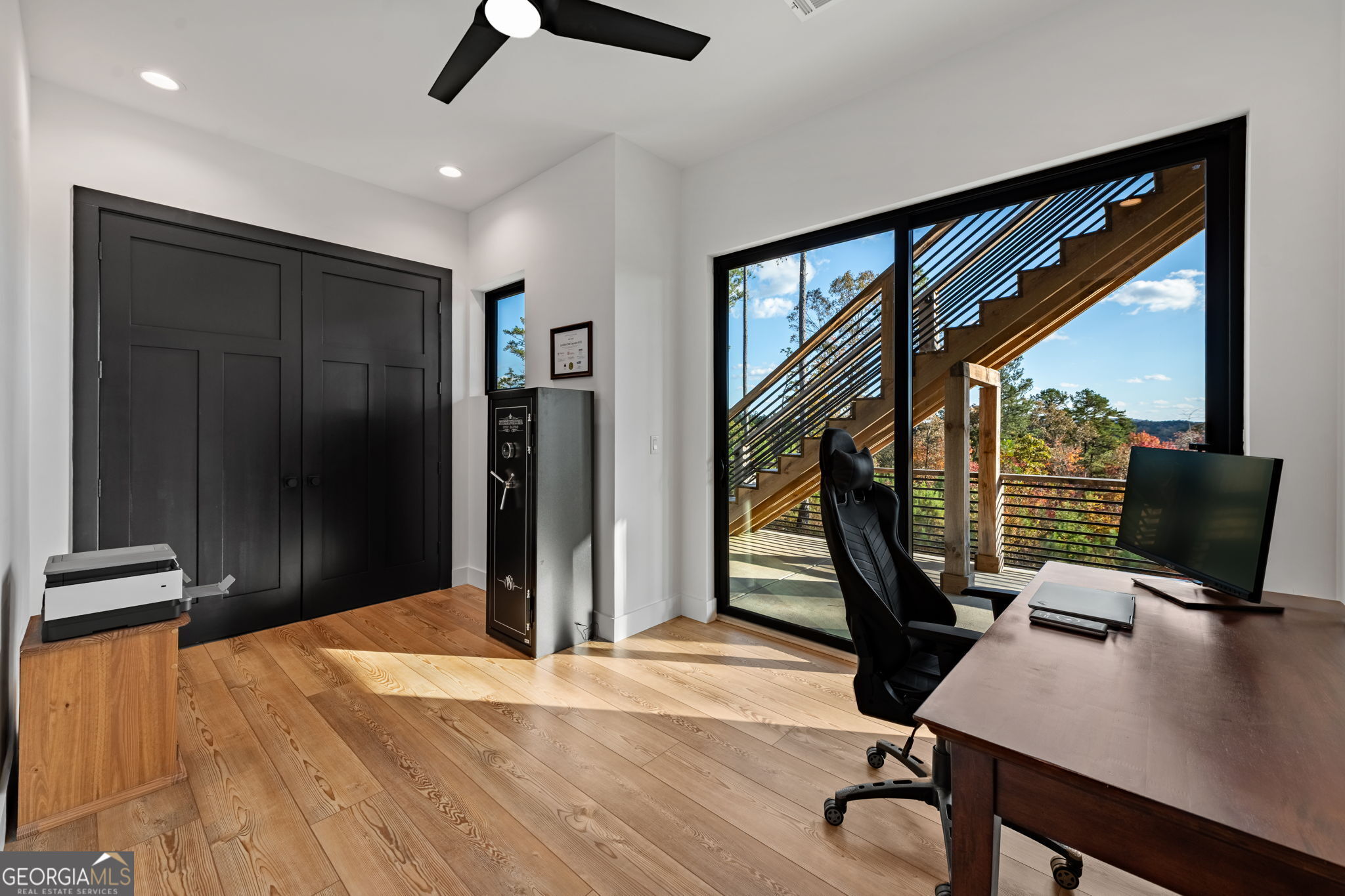 Ellijay, Georgia, 30540, United States, 4 Bedrooms Bedrooms, ,3 BathroomsBathrooms,Residential,Active,1986866