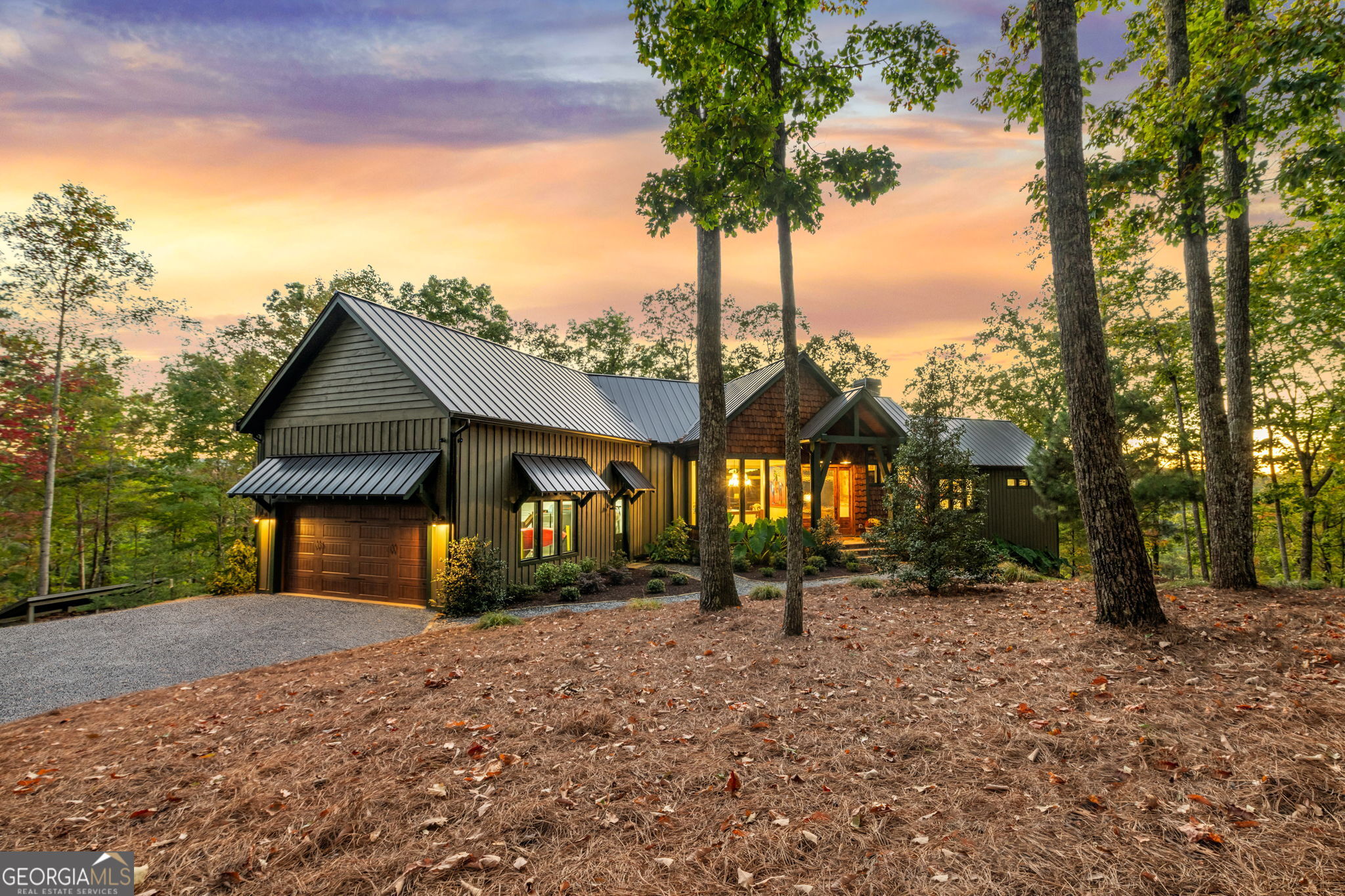 Ellijay, Georgia, 30536, United States, 3 Bedrooms Bedrooms, ,4 BathroomsBathrooms,Residential,Active,1968415