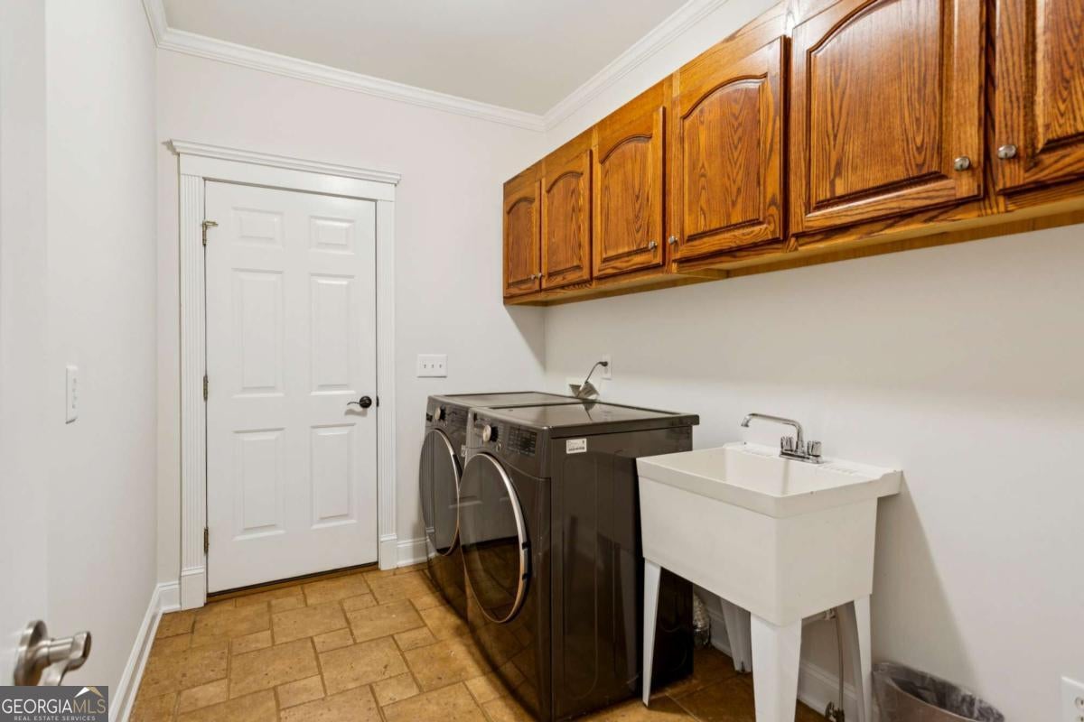 Taylorsville, Georgia, 30178, United States, 5 Bedrooms Bedrooms, ,6 BathroomsBathrooms,Residential,Active,1952987