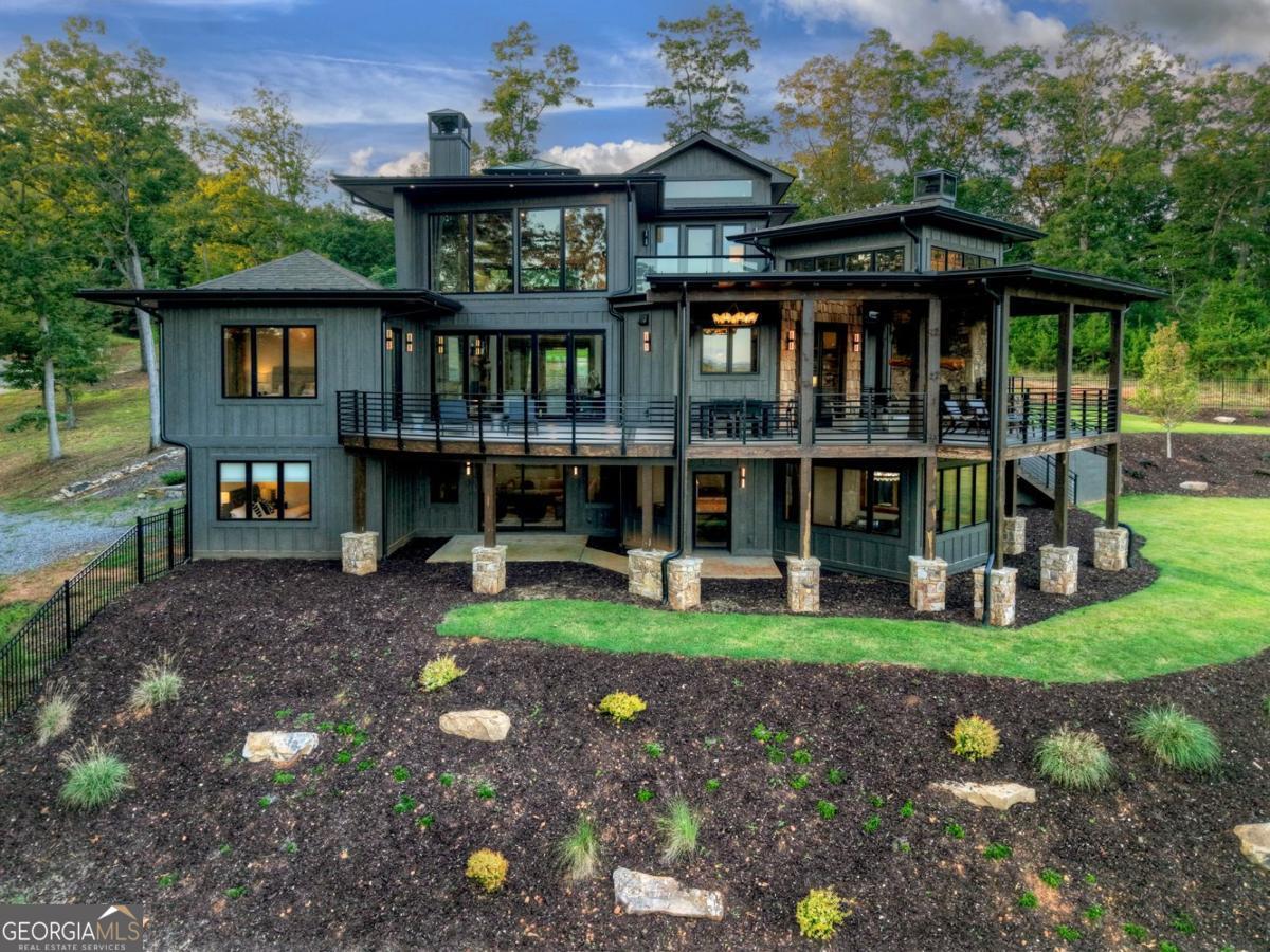 Blue Ridge, Georgia, 30513, United States, 5 Bedrooms Bedrooms, ,5 BathroomsBathrooms,Residential,Active,2003557