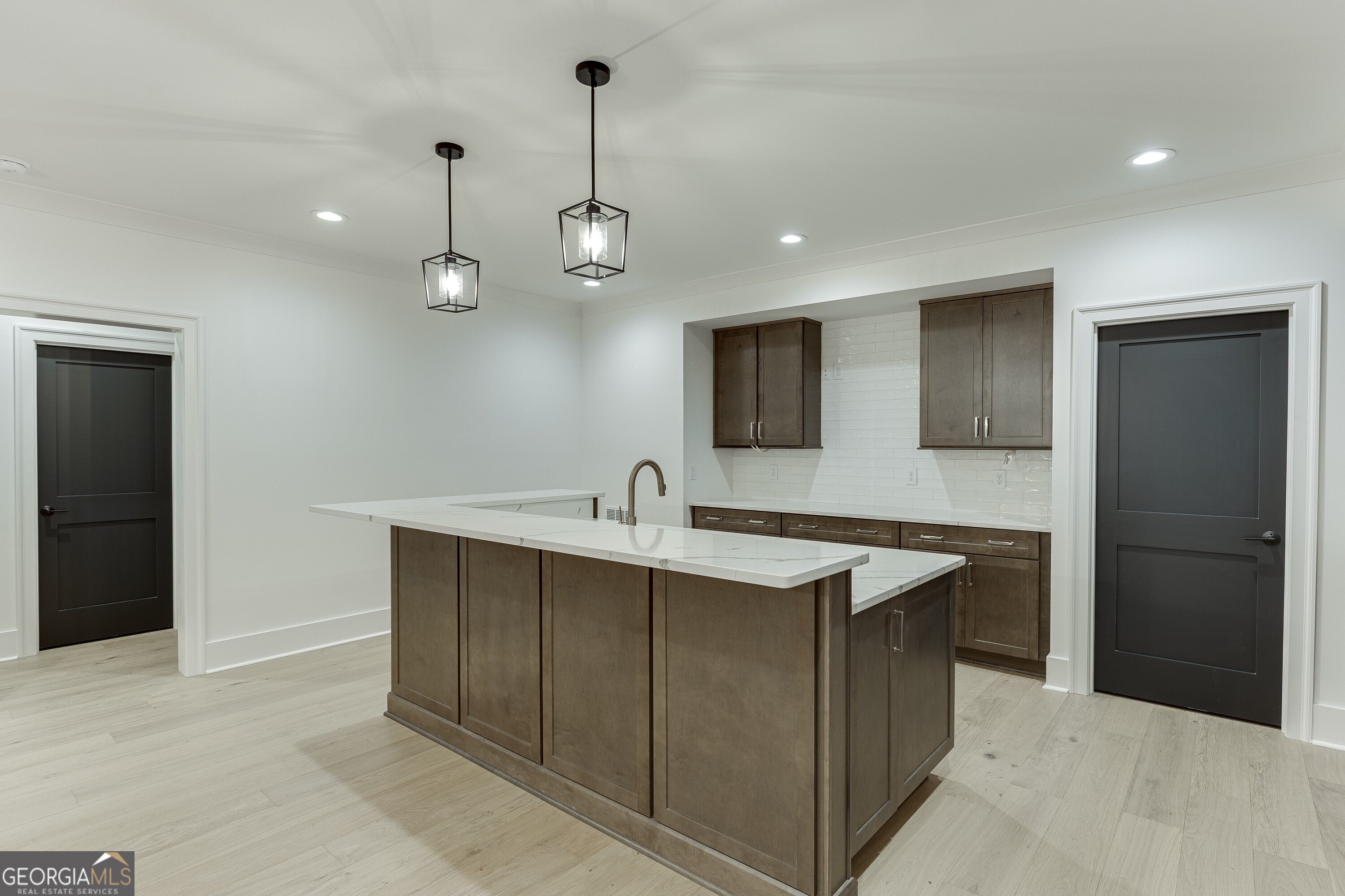 Flowery Branch, Georgia, 30542, United States, 4 Bedrooms Bedrooms, ,6 BathroomsBathrooms,Residential,Active,1999906